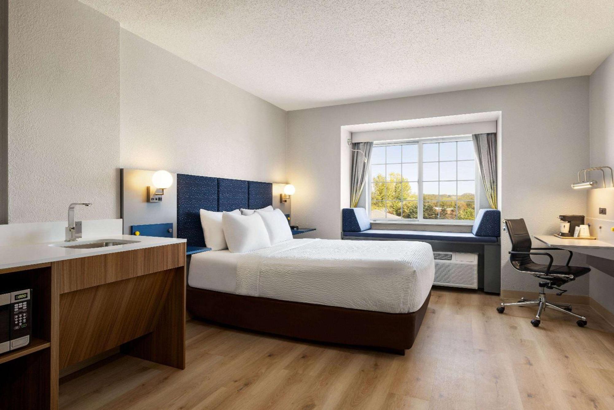 Microtel Inn & Suites By Wyndham New Ulm Esterno foto