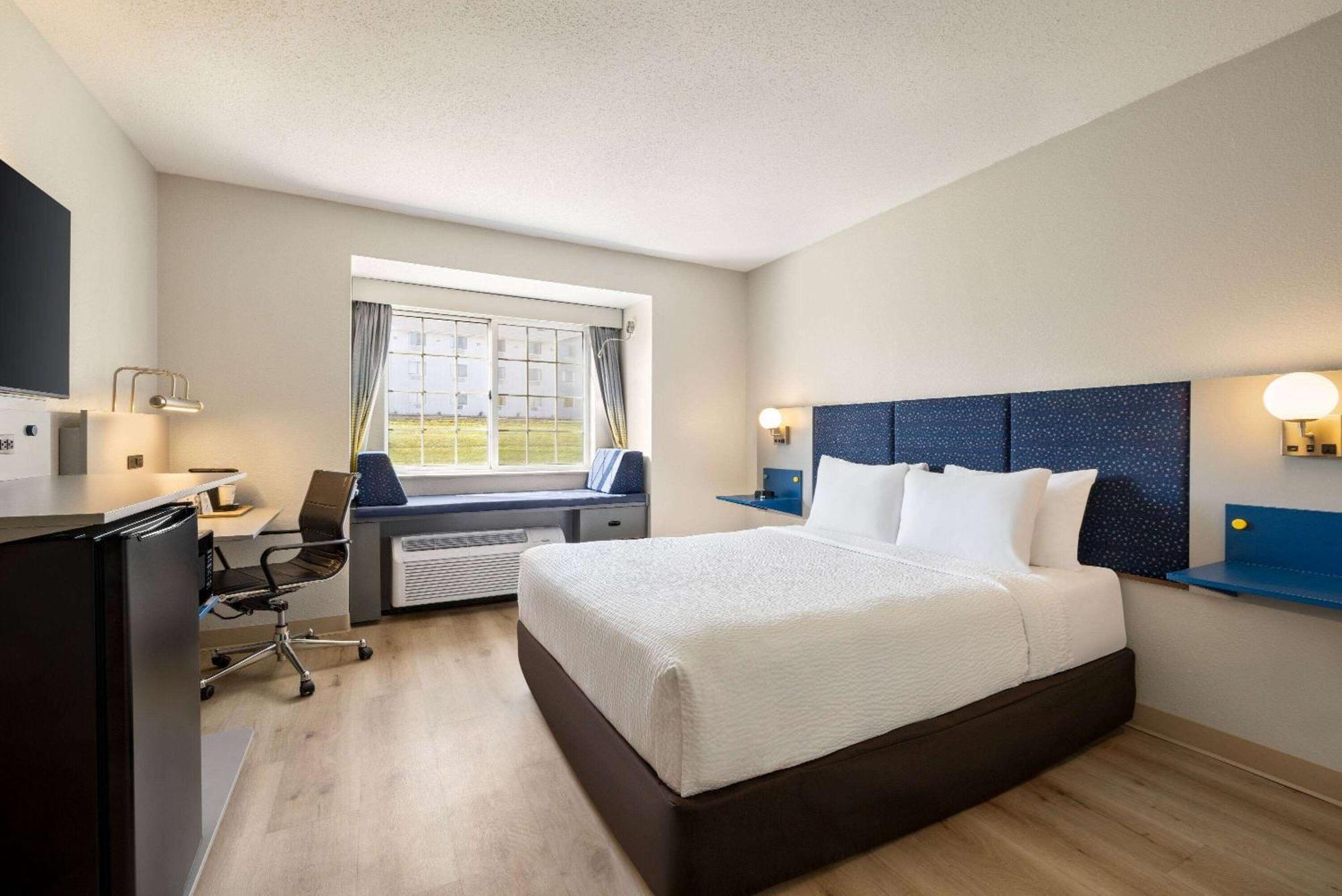Microtel Inn & Suites By Wyndham New Ulm Esterno foto