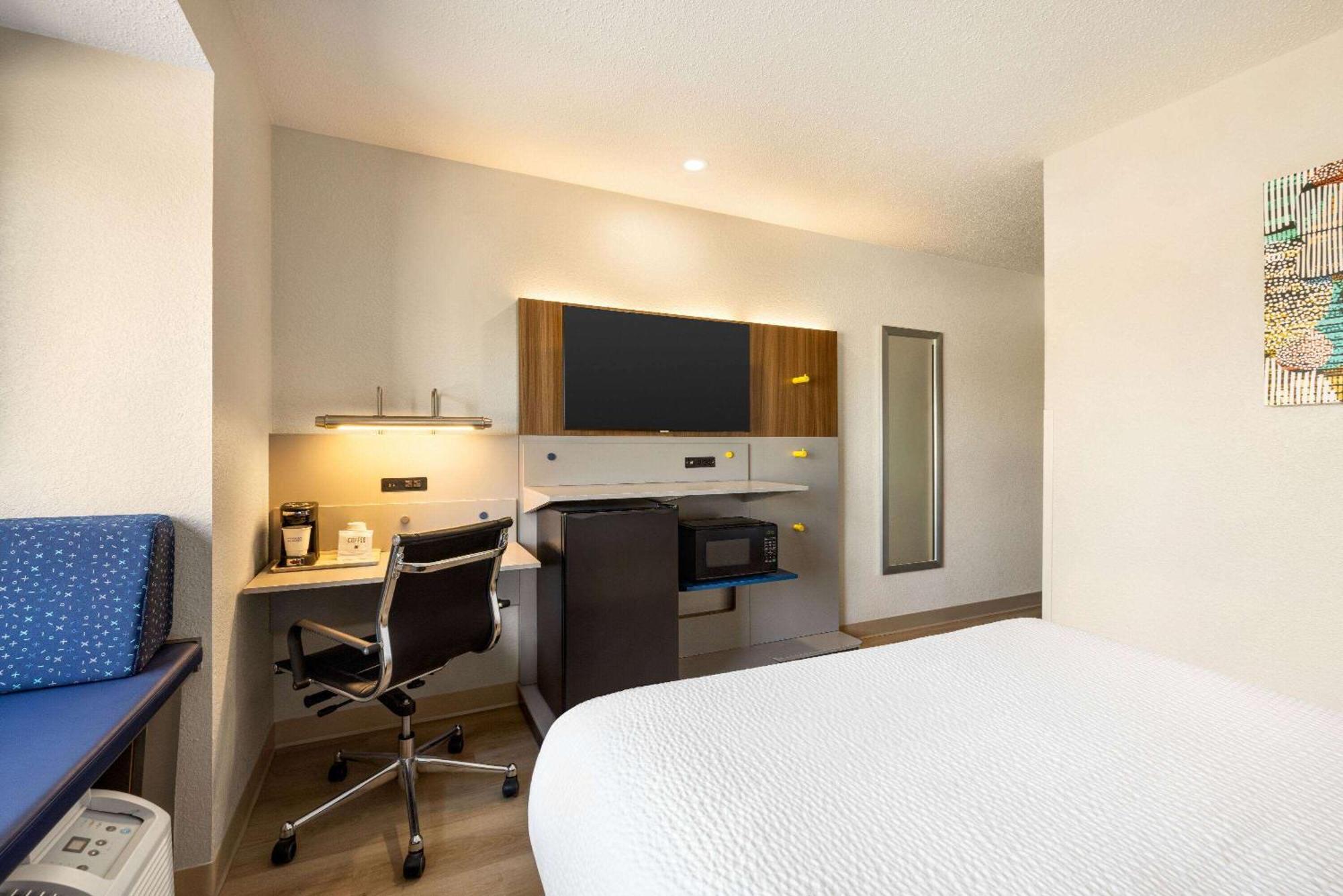 Microtel Inn & Suites By Wyndham New Ulm Esterno foto