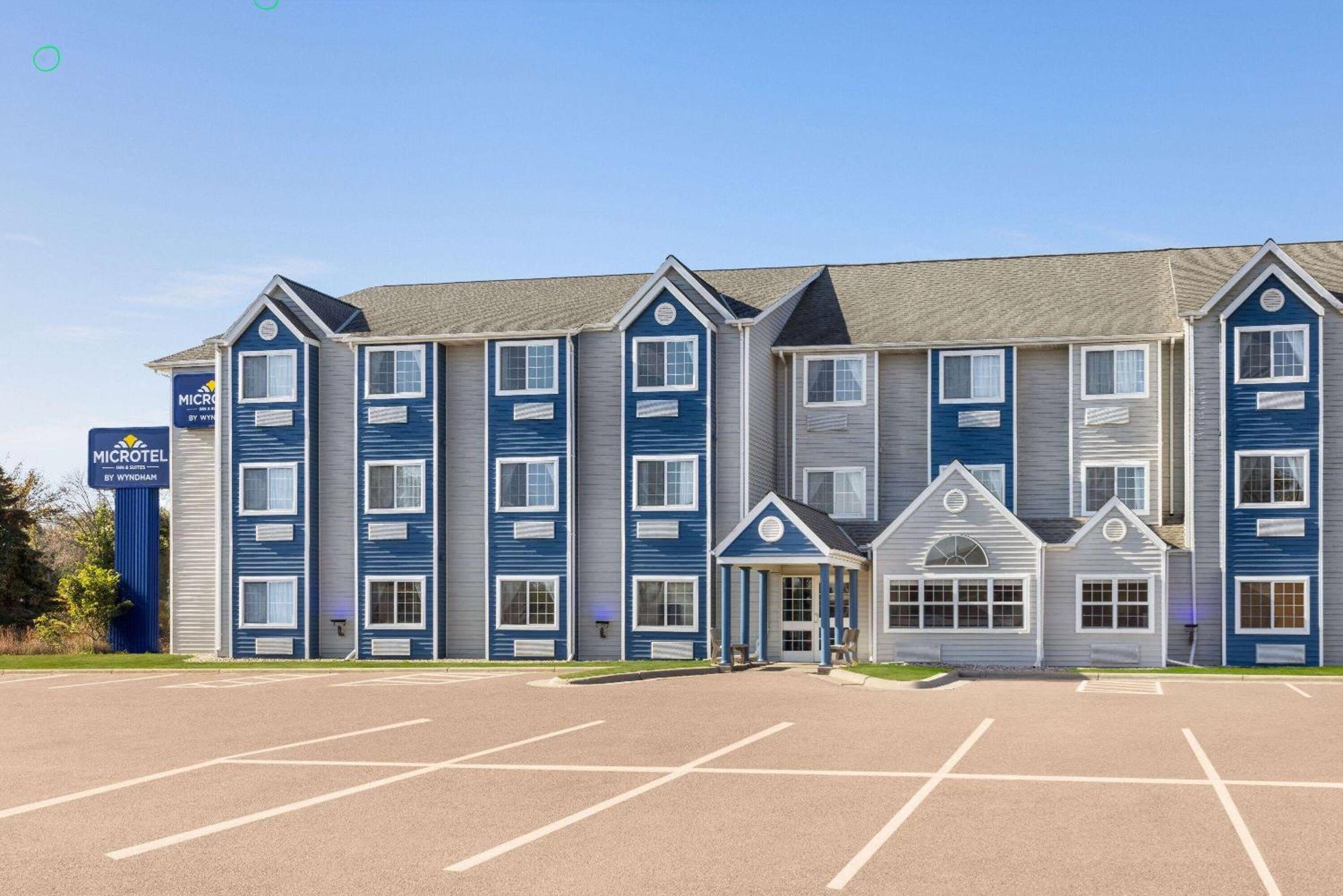 Microtel Inn & Suites By Wyndham New Ulm Esterno foto